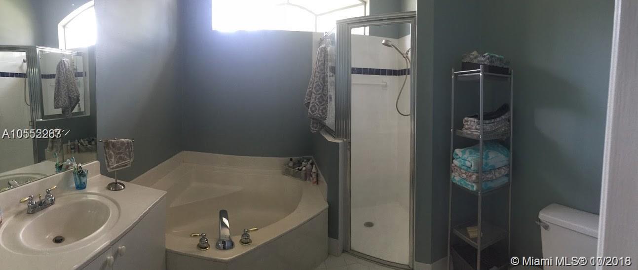 STONERIDGE LAKE ESTATES - Residential Lease