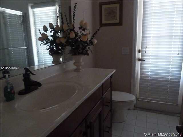 STONERIDGE LAKE ESTATES - Residential Lease