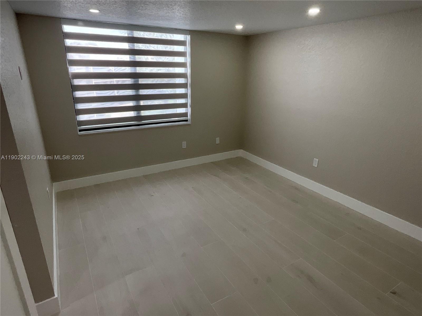 GARDENS OF KENDALL SO CON - Residential Lease