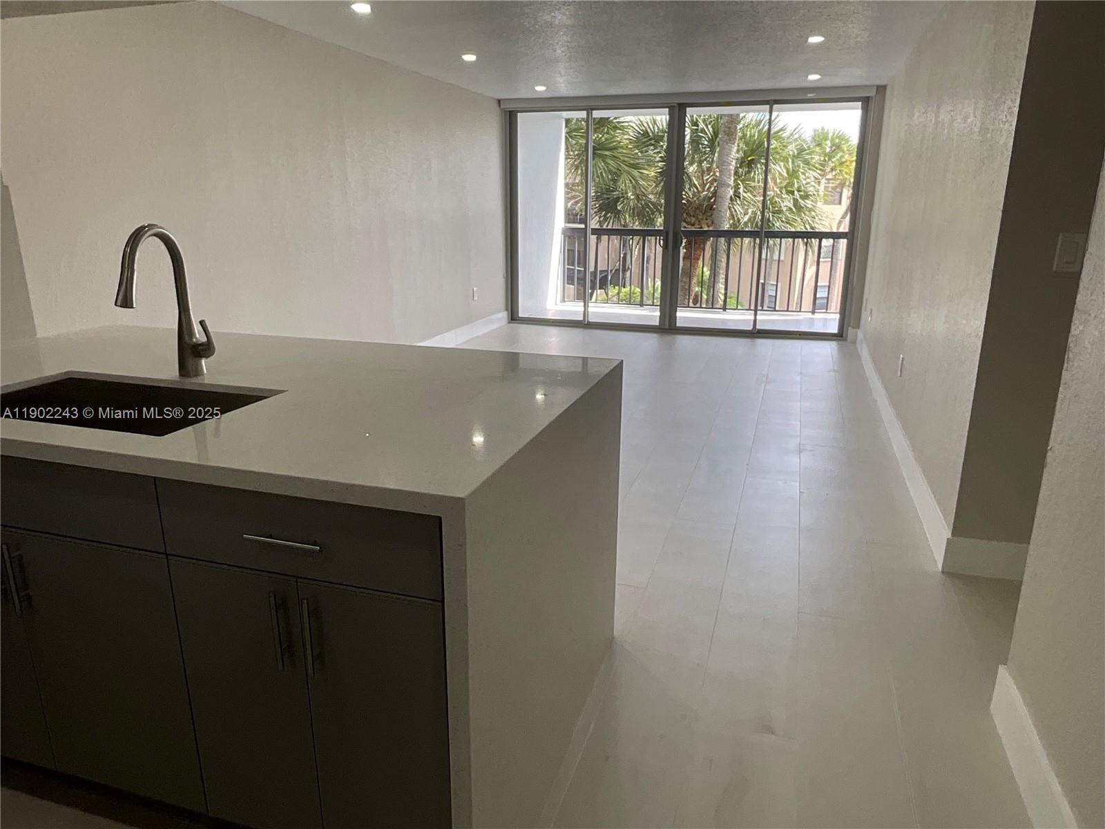 GARDENS OF KENDALL SO CON - Residential Lease