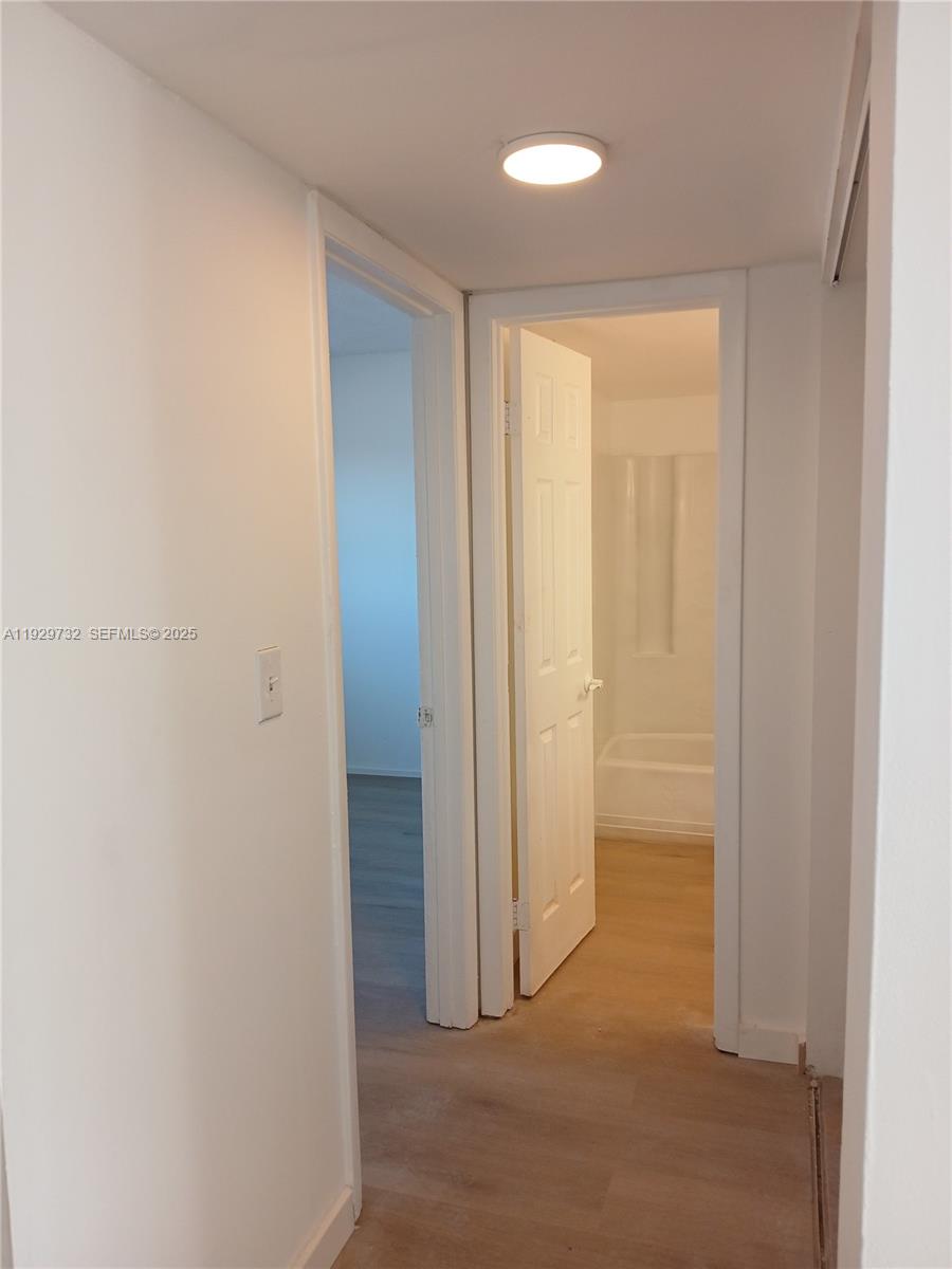 LAKESHORE AT UNIVERSITY P - Residential