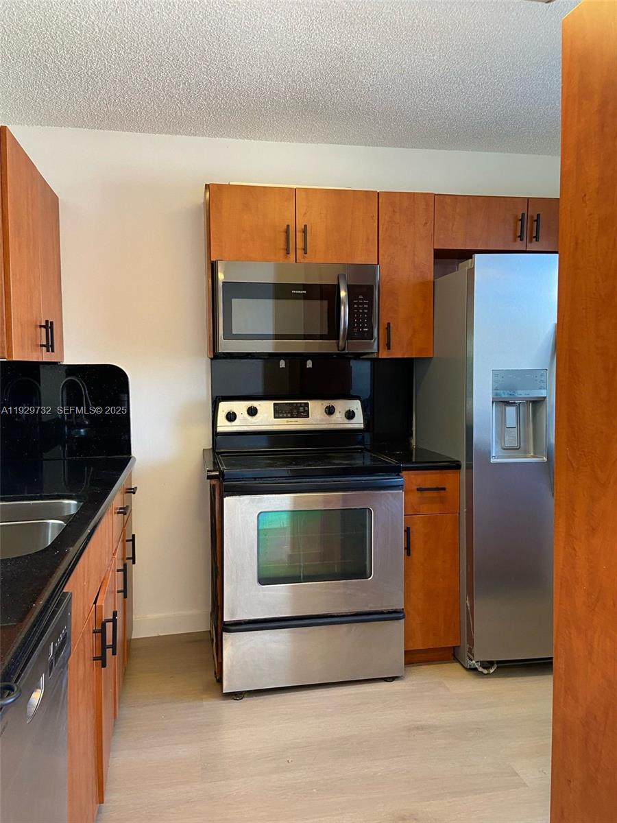 8740 N Sherman Cir 305