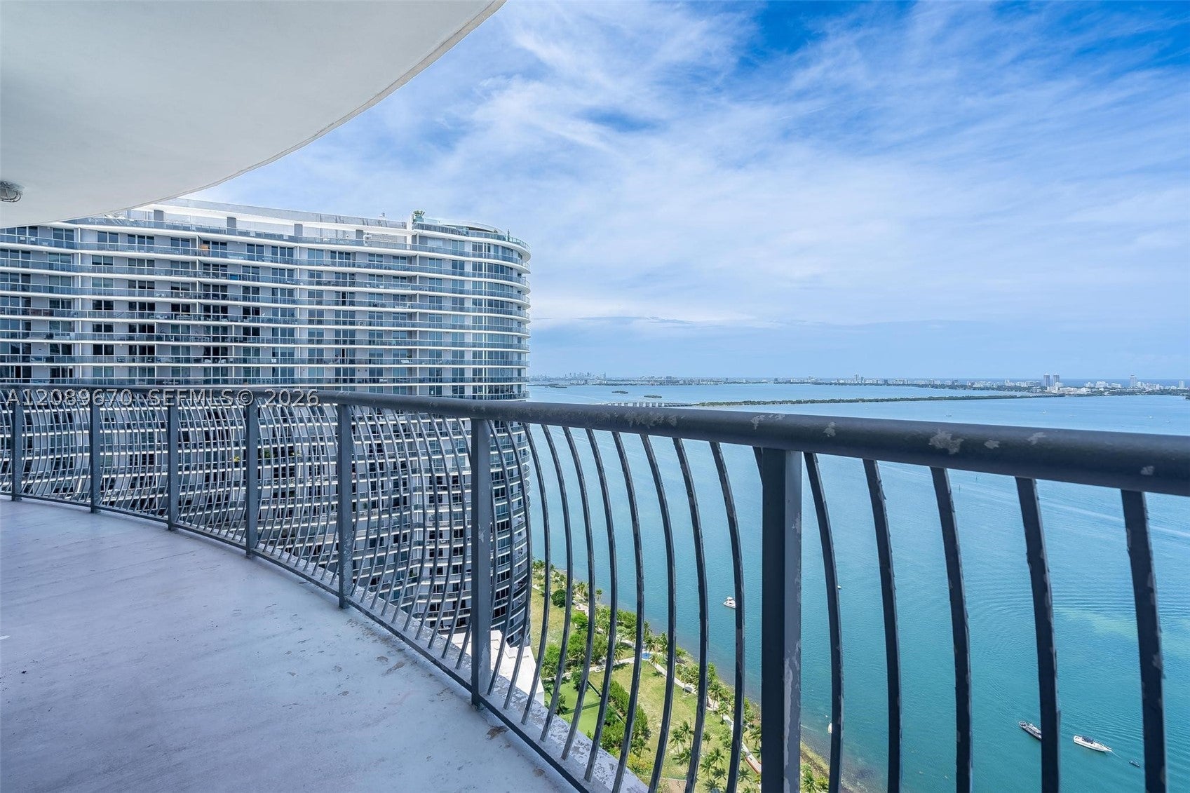 1750 N Bayshore Dr 4901