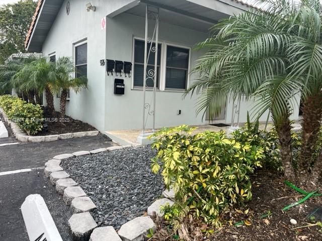 Rental Property at 926 Ne 18th St 2, Fort Lauderdale, Broward County, Florida - Bedrooms: 1 
Bathrooms: 1  - $1,495 MO.