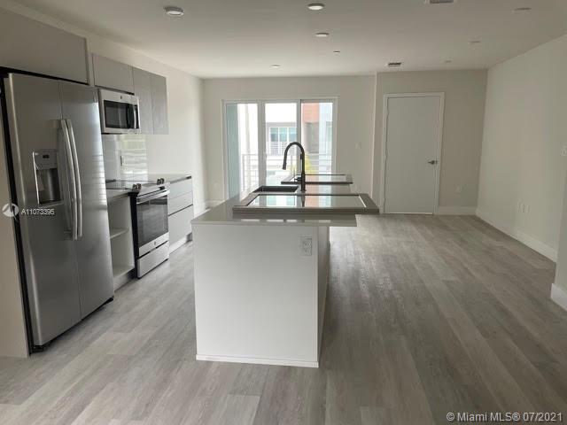 Aventura Village - Residential Lease