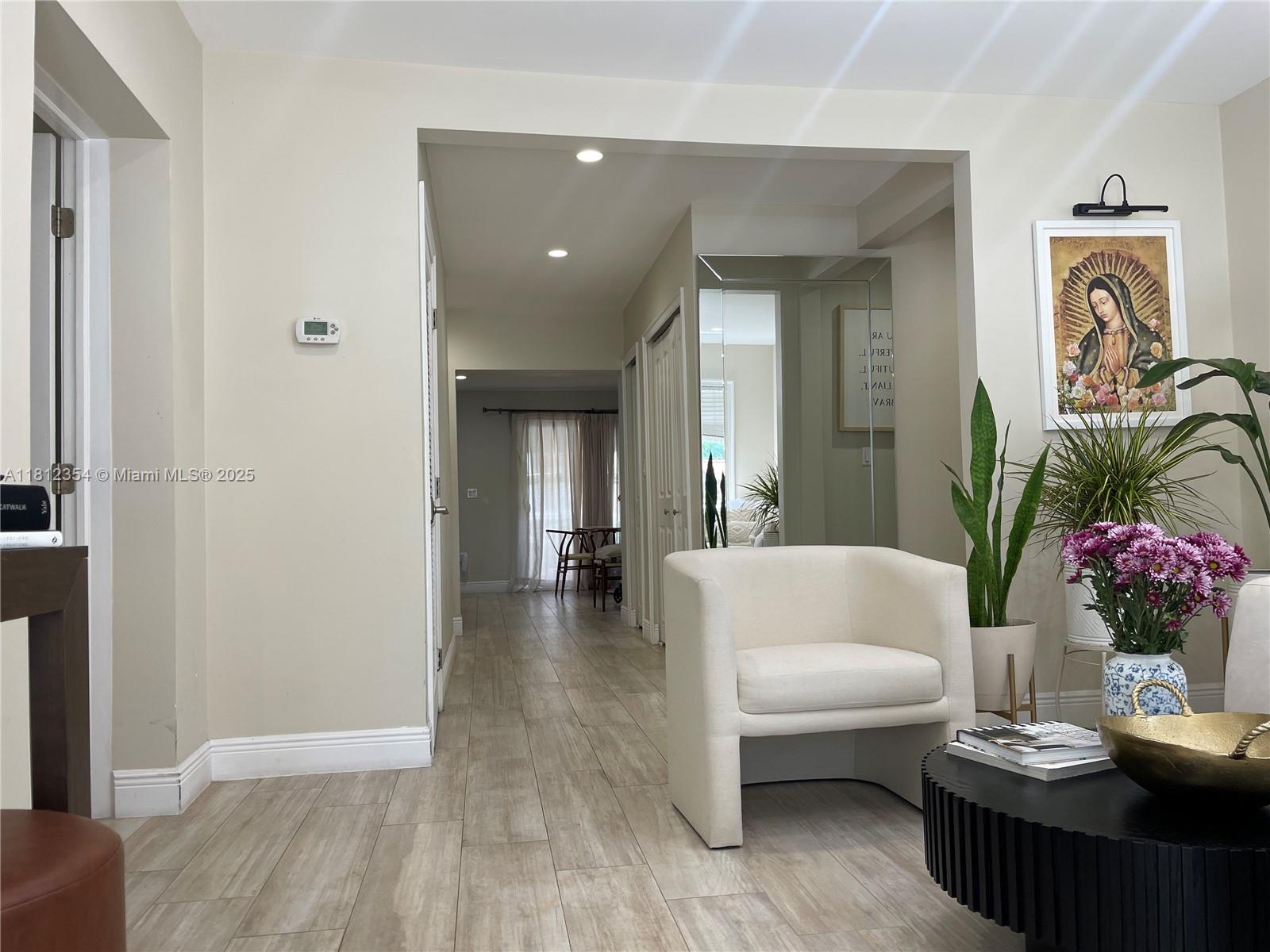 COUNTRY CLUB ESTATES SEC - Residential Lease