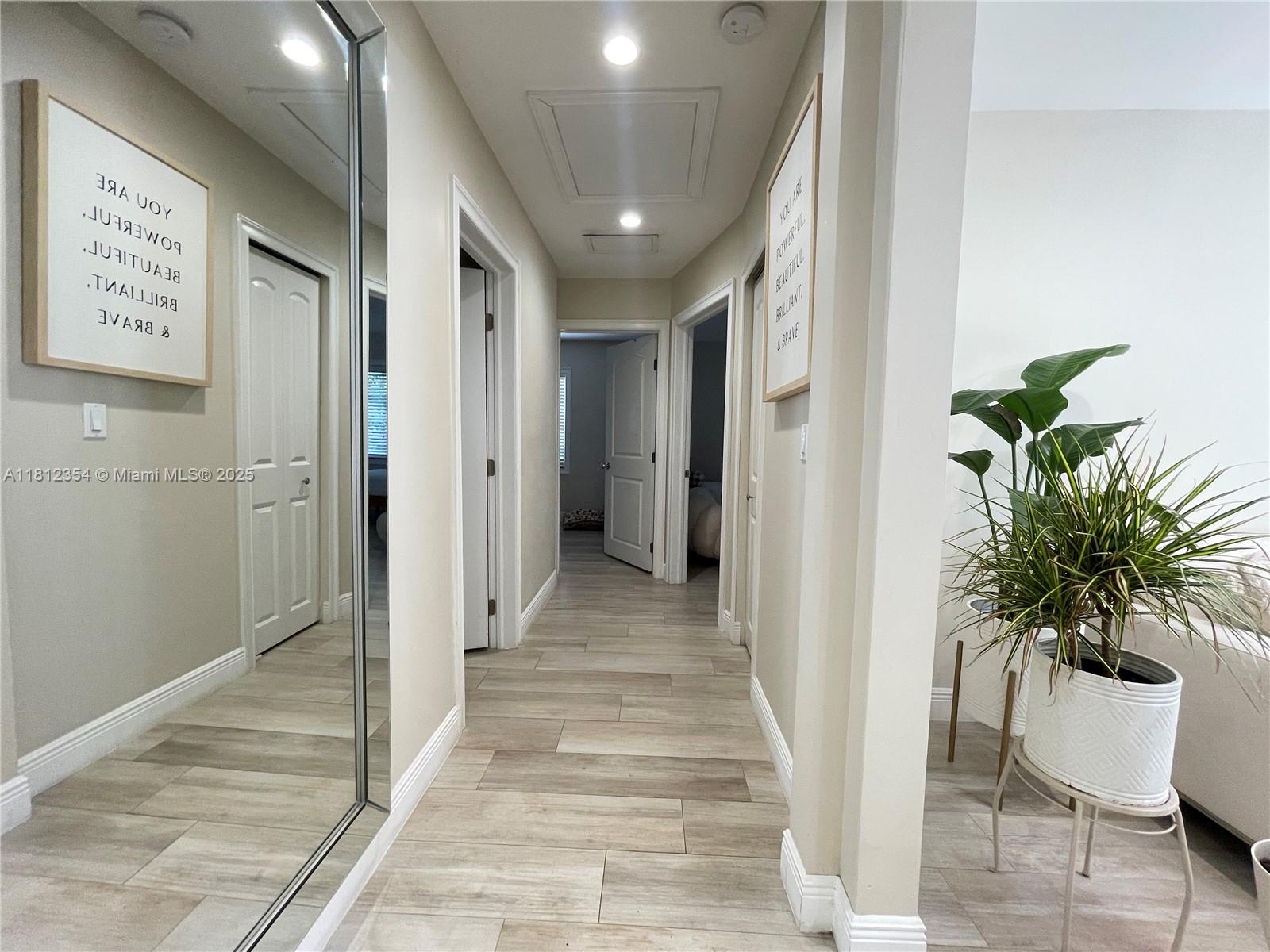 COUNTRY CLUB ESTATES SEC - Residential Lease