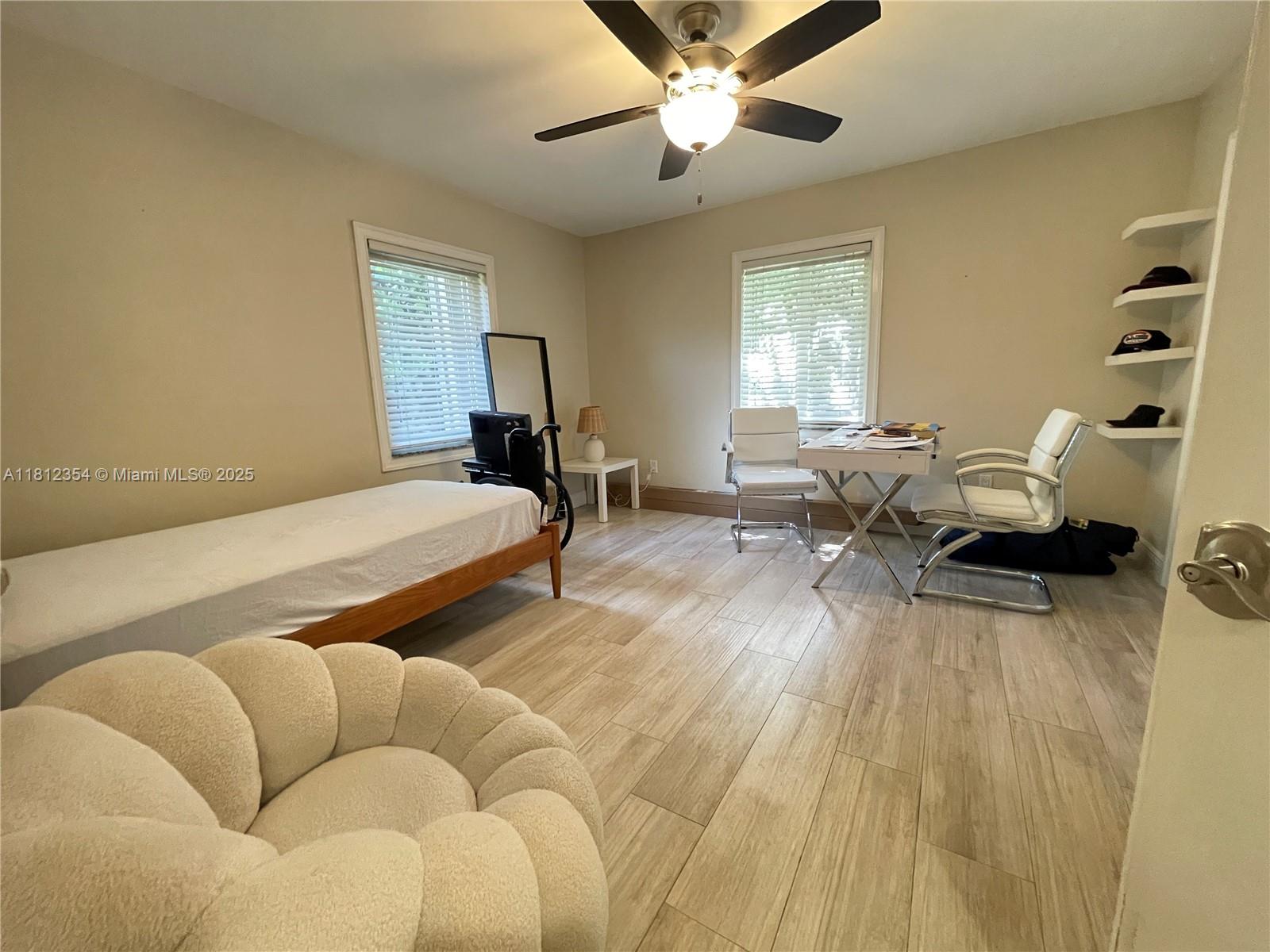 COUNTRY CLUB ESTATES SEC - Residential Lease