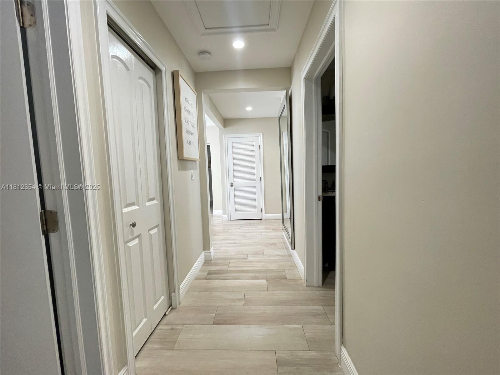 COUNTRY CLUB ESTATES SEC - Residential Lease