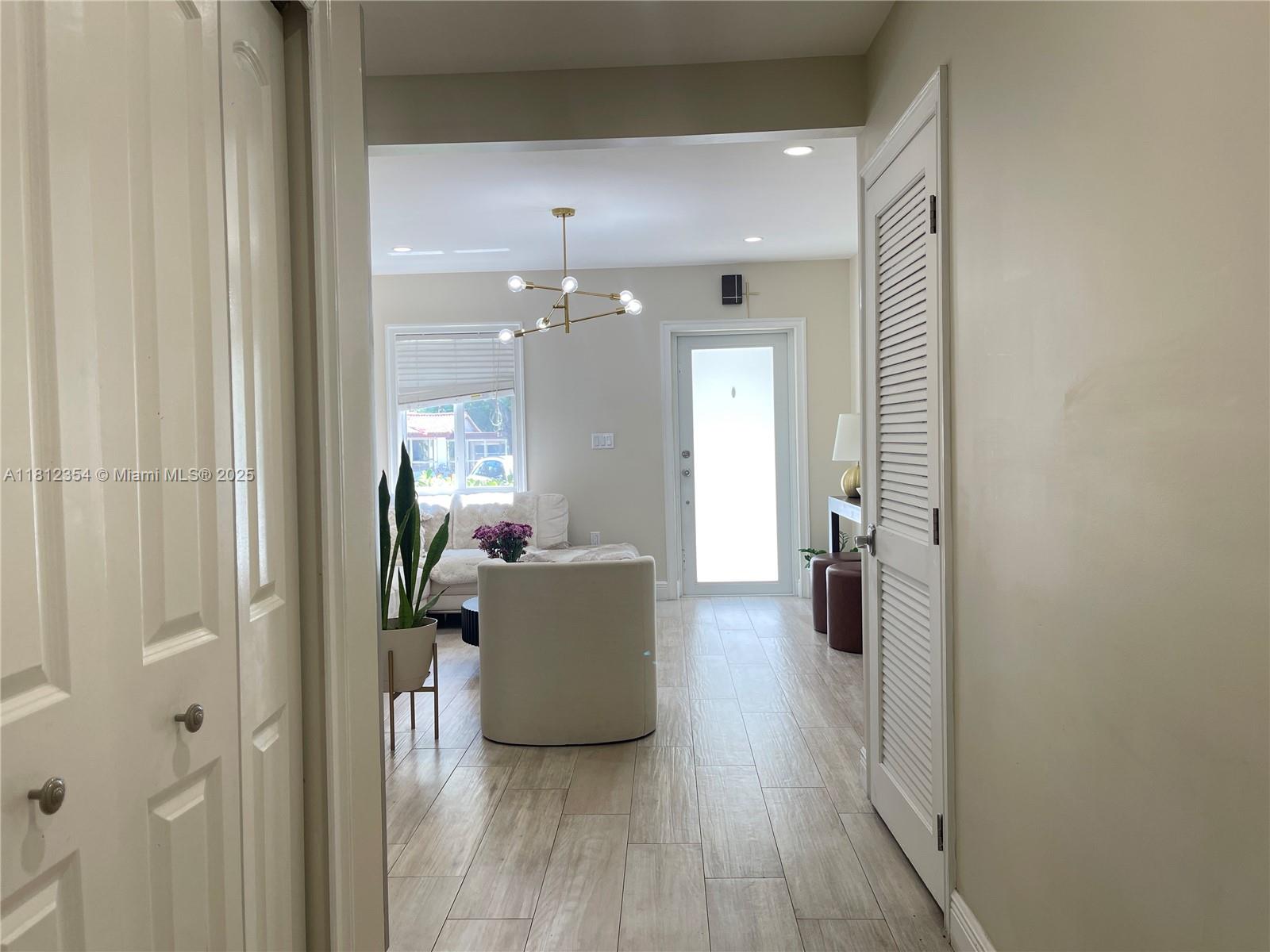 COUNTRY CLUB ESTATES SEC - Residential Lease