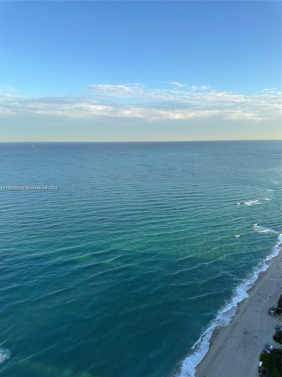 TDR TOWER II CONDO - Residential