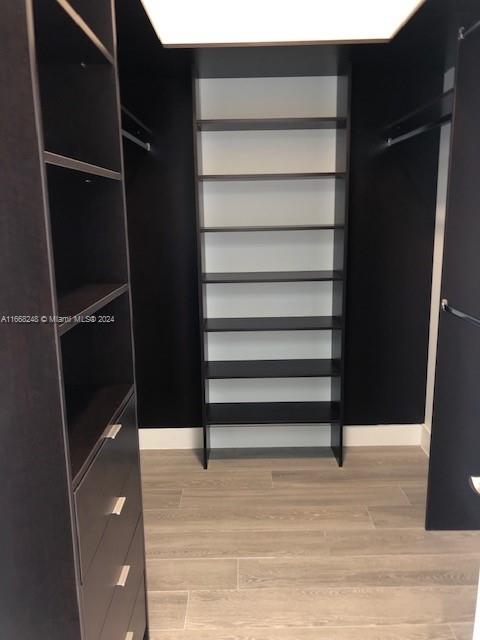 TDR TOWER II CONDO - Residential