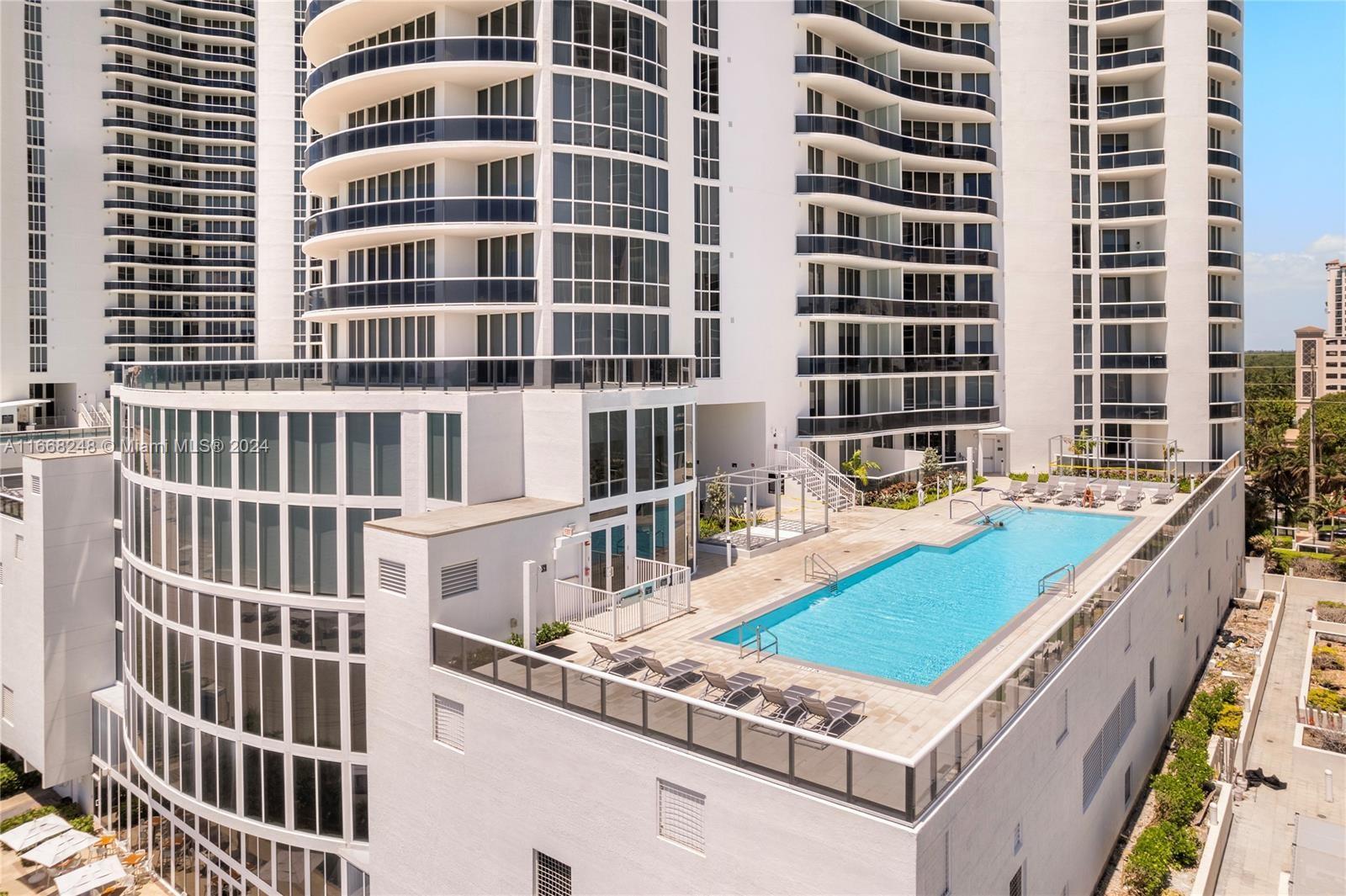 TDR TOWER II CONDO - Residential