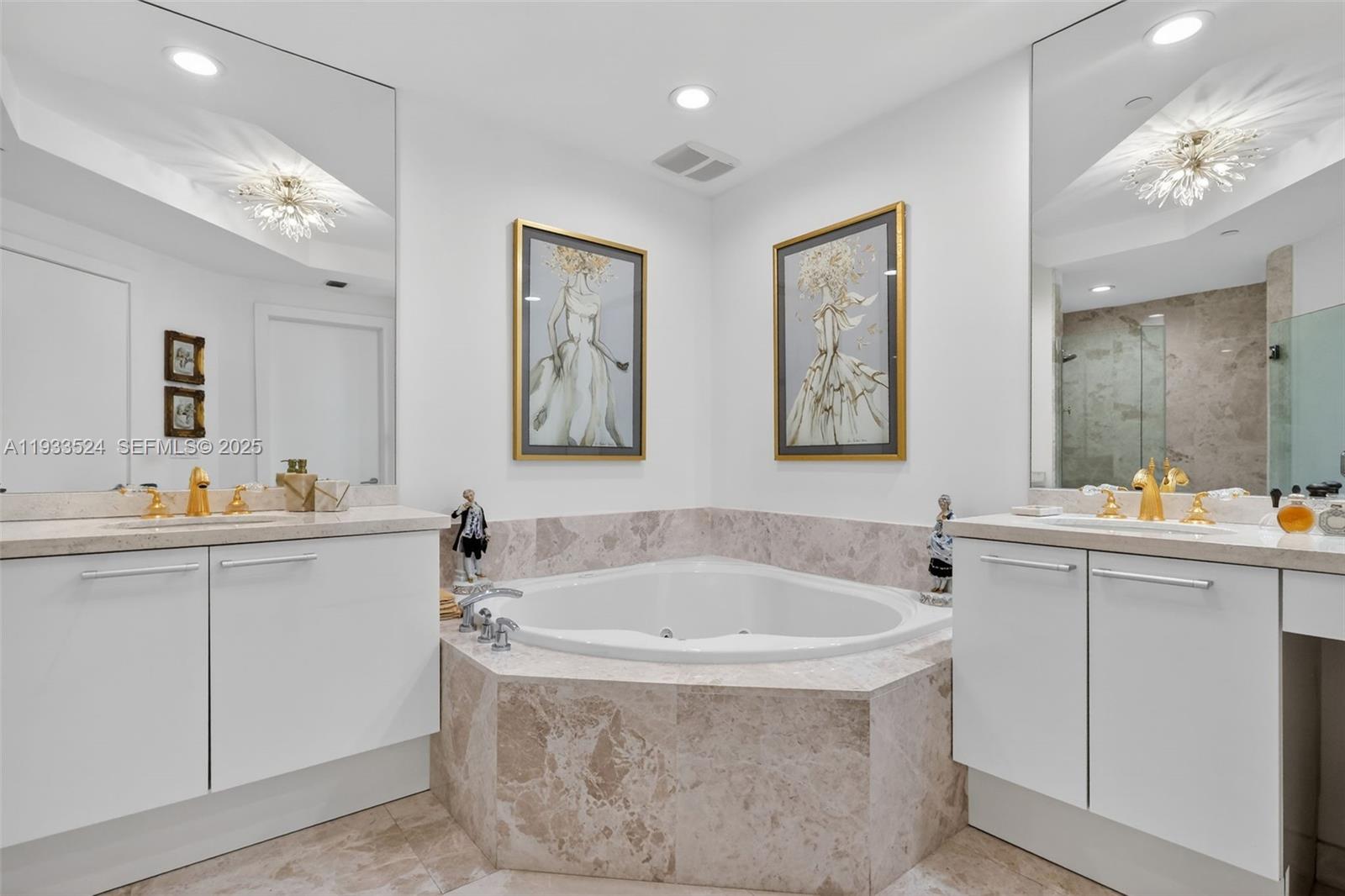 BELLINI AT WILLIAMS ISLAN - Residential