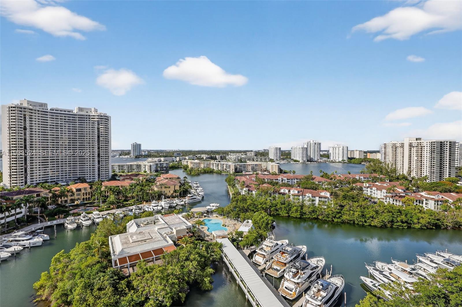 BELLINI AT WILLIAMS ISLAN - Residential