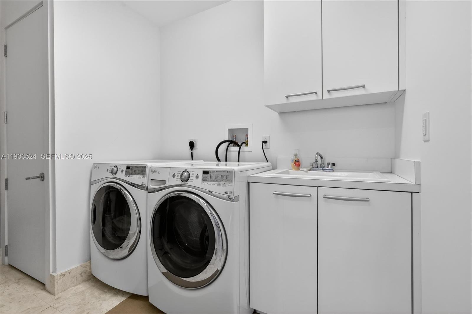 BELLINI AT WILLIAMS ISLAN - Residential