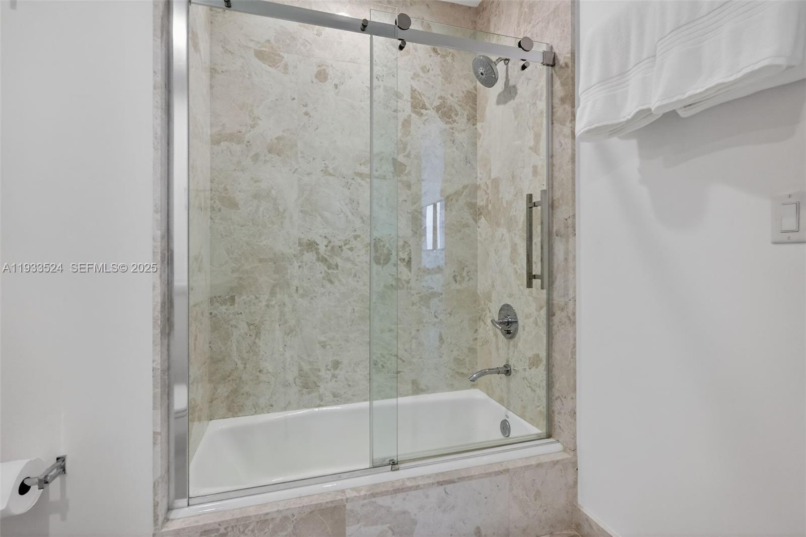 BELLINI AT WILLIAMS ISLAN - Residential