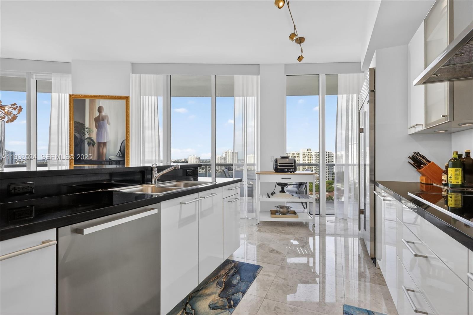 BELLINI AT WILLIAMS ISLAN - Residential