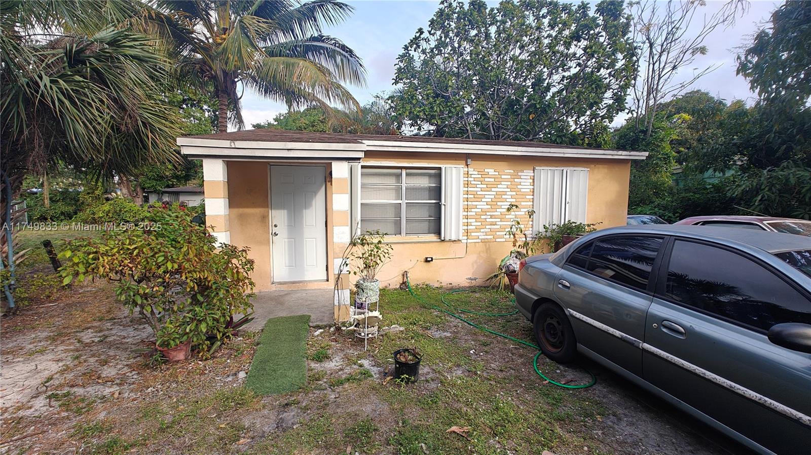 Property for Sale at Address Not Disclosed, Pompano Beach, Broward County, Florida - Bedrooms: 2 
Bathrooms: 1  - $89,000