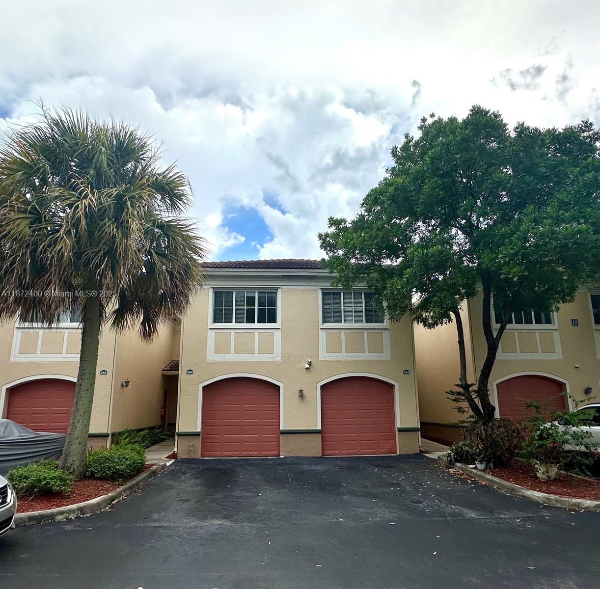 One of a kind unit with gorgeous lake views located in the highly desired Aventine condo community. 3 Spectacular travertine marble baths and flooring in the living areas and wood laminate in the bedrooms. Freshly painted townhome, gorgeous European kitchen with granite countertops and stainless-steel appliances. This is a beautiful upscale community with breath taking lake view & sunsets. This is the largest model in Aventine. Resort style amenities include 2 pools, state of art fitness center, jacuzzi, biking/jogging trails. and BBQ/picnic area. NO HOA approval required. NO lease restrictions, move in immediately after closing. Very easy to show it!