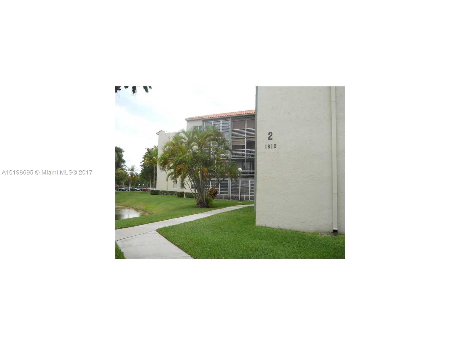 Cozy one bedroom, one and a half bathroom condominium unit in the gated community Courtyards of Broward. FORT SHOWING INSTRUCTIONS PLEASE SEN TEXT MASSAGE786-267-7927. Unit has been freshly painted and new plush carpeting installe d. Community offers pool, clubhouse, elevators, laundry facilities
FOR SHOWING INSTRUCTIONS PLEASE SEND TEXT MASSAGE 786-267-7927
WE ARE PUTTING NEW TILES FLOO IN THE LIVING ROOM