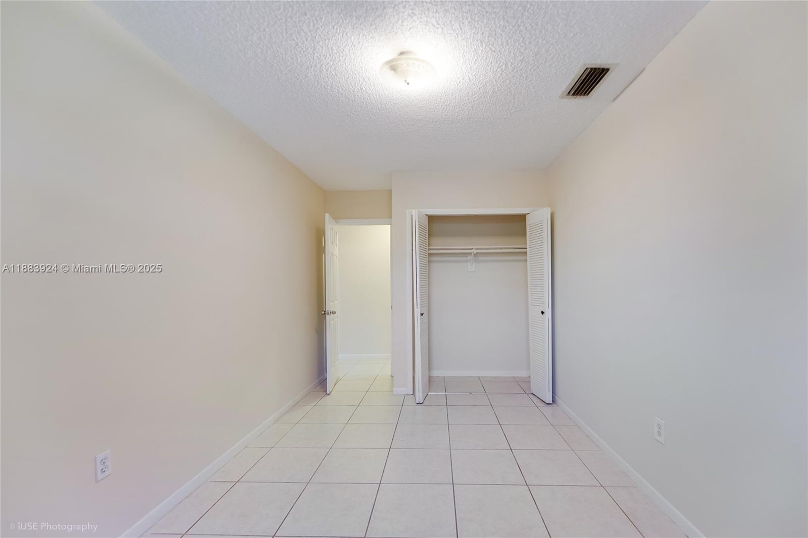 SWEETWATER GROVES .14 AC - Residential Income