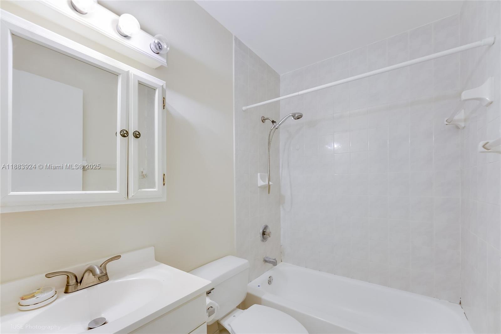 SWEETWATER GROVES .14 AC - Residential Income