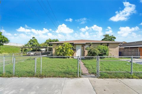 11621 SW 7th Ter Sweetwater FL 33174