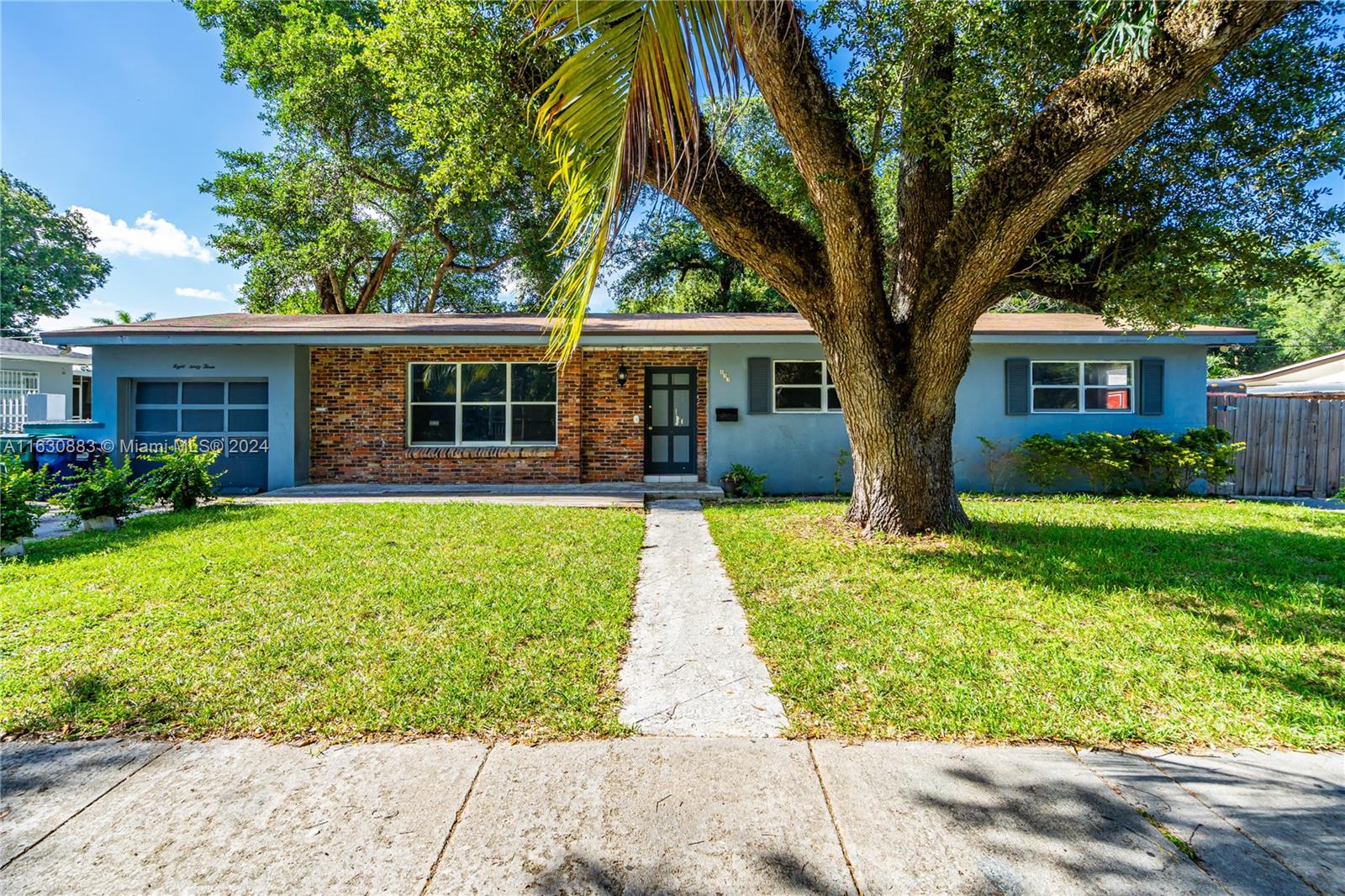 833 Ne 153rd Ter Ter, Miami, Broward County, Florida - 3 Bedrooms  
2 Bathrooms - 