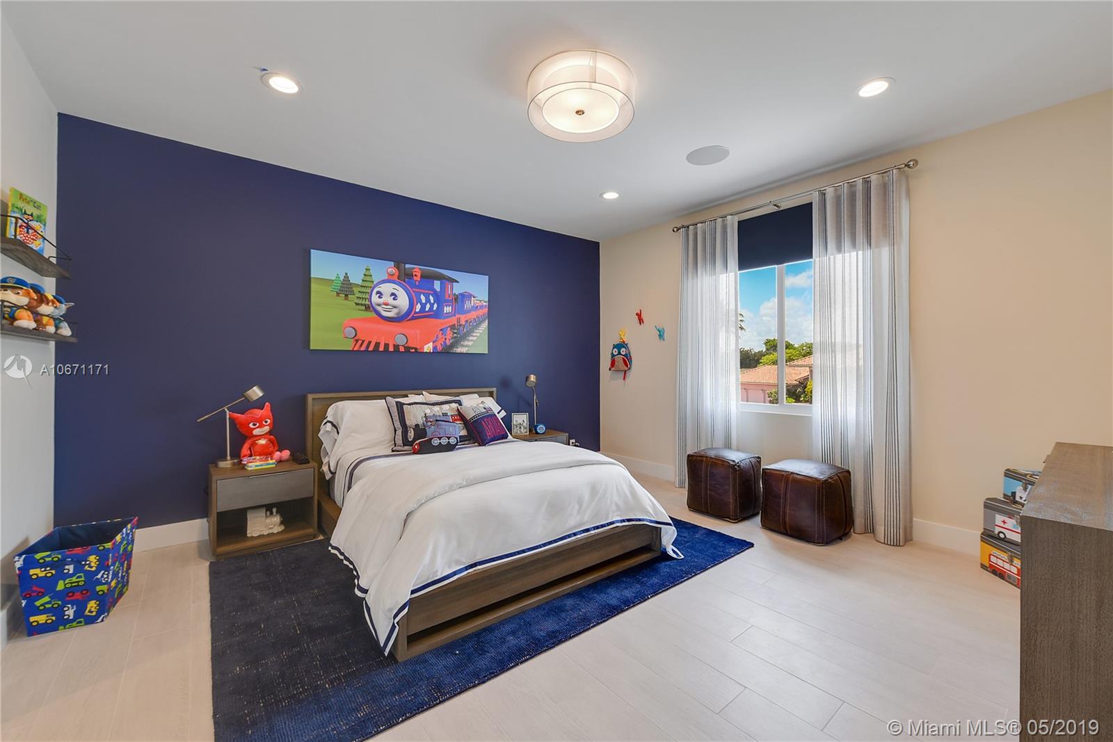 ST ANDREWS COUNTRY CLUB 9 - Residential