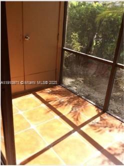 VISTA LAGO AT THE HAMMOCK - Residential Lease