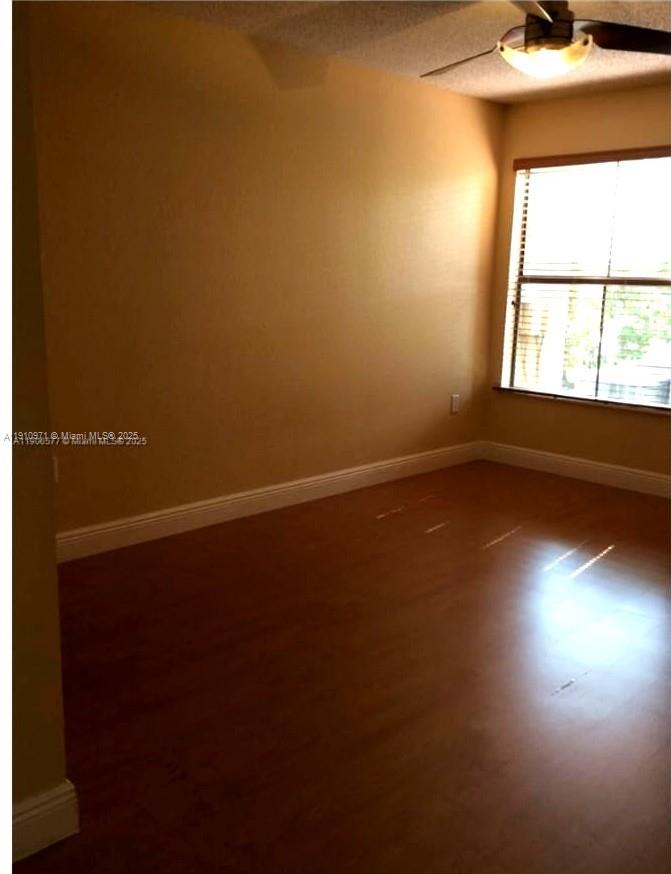 VISTA LAGO AT THE HAMMOCK - Residential Lease