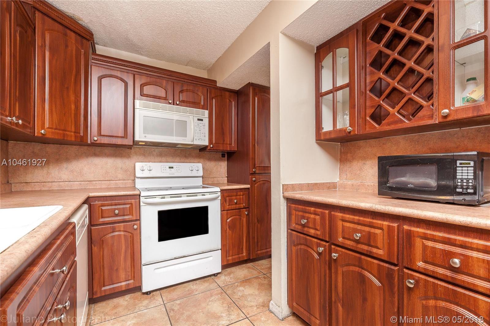 MISTY LAKE CONDO - Residential