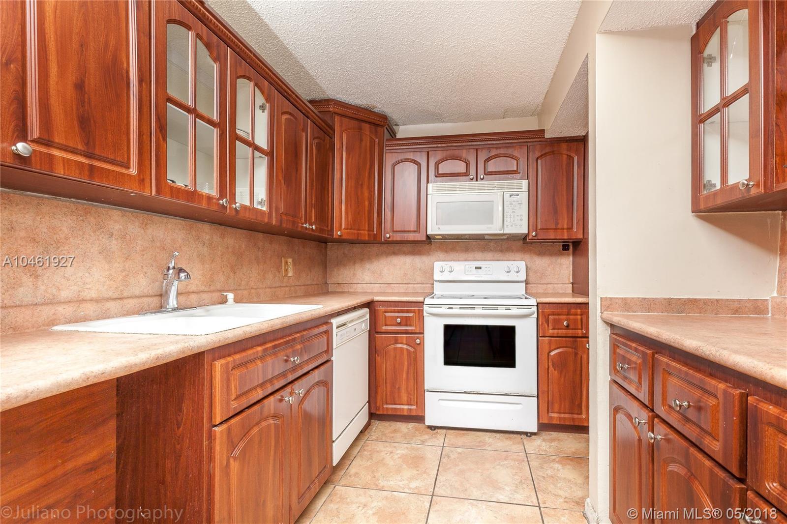 MISTY LAKE CONDO - Residential