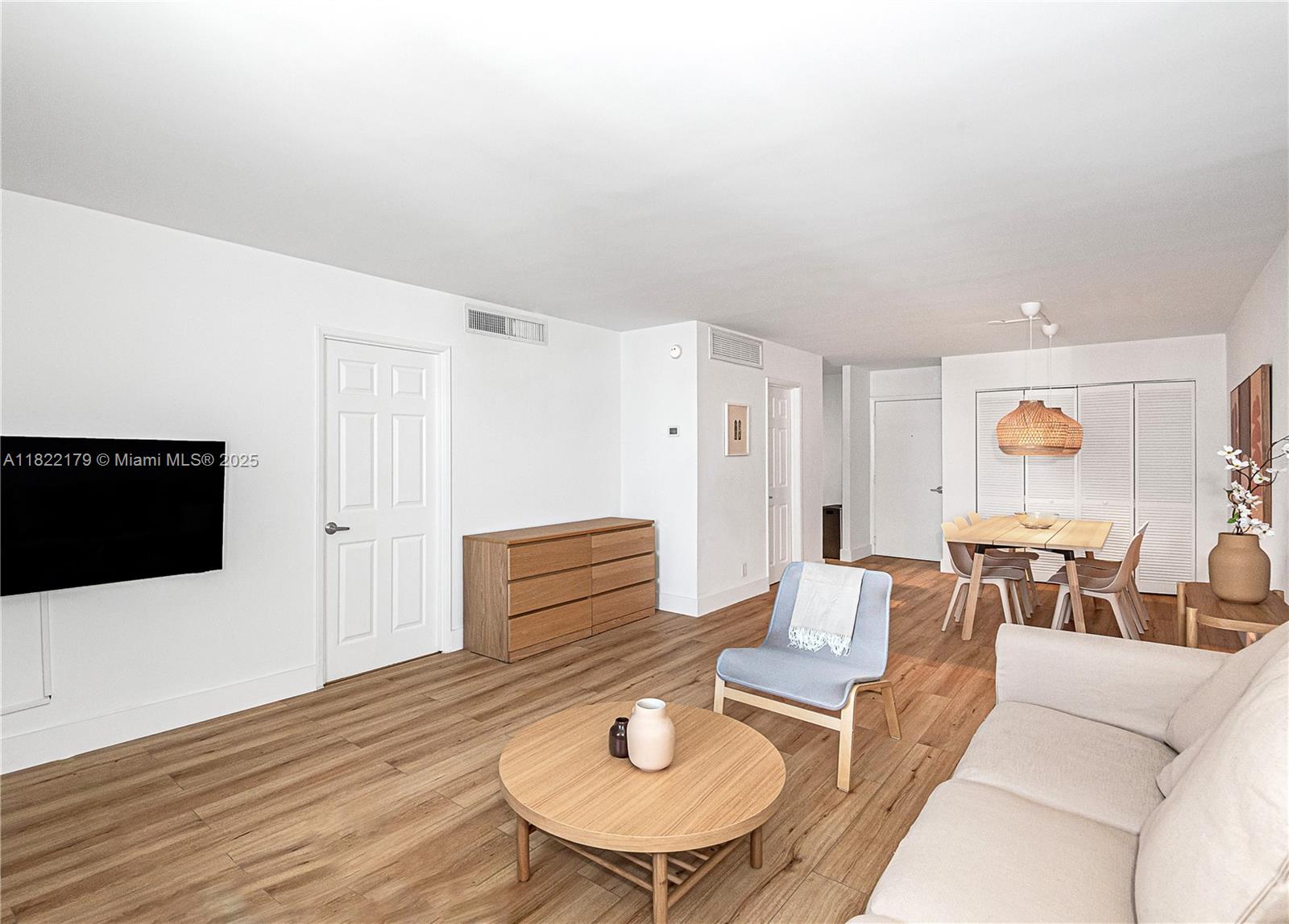 Rental Property at 6770 Indian Creek Dr 10A, Miami Beach, Miami-Dade County, Florida - Bedrooms: 1 
Bathrooms: 2  - $3,000 MO.
