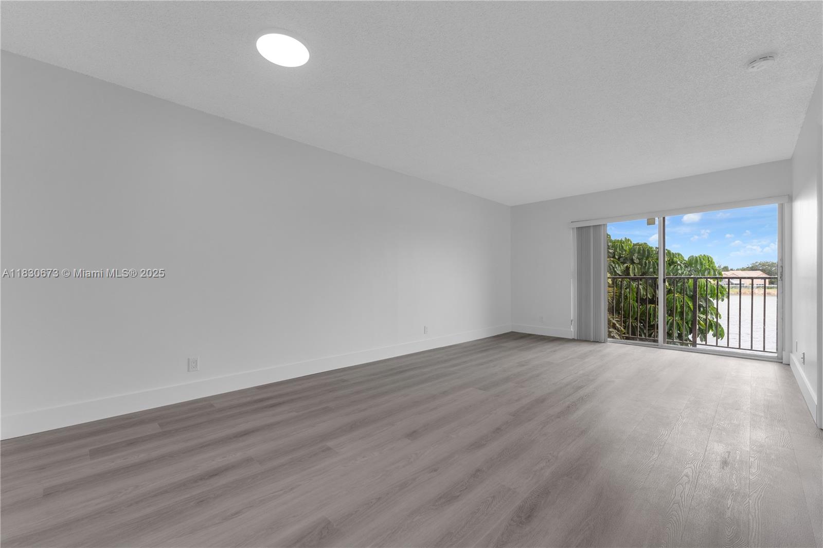 8560 N Sherman Cir 208