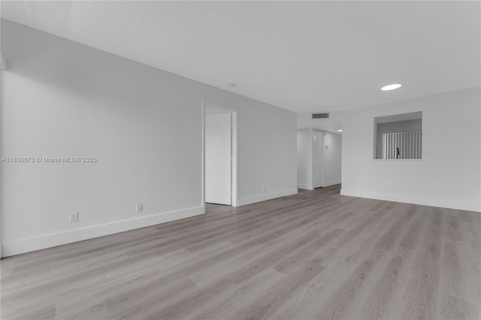 8560 N Sherman Cir 208