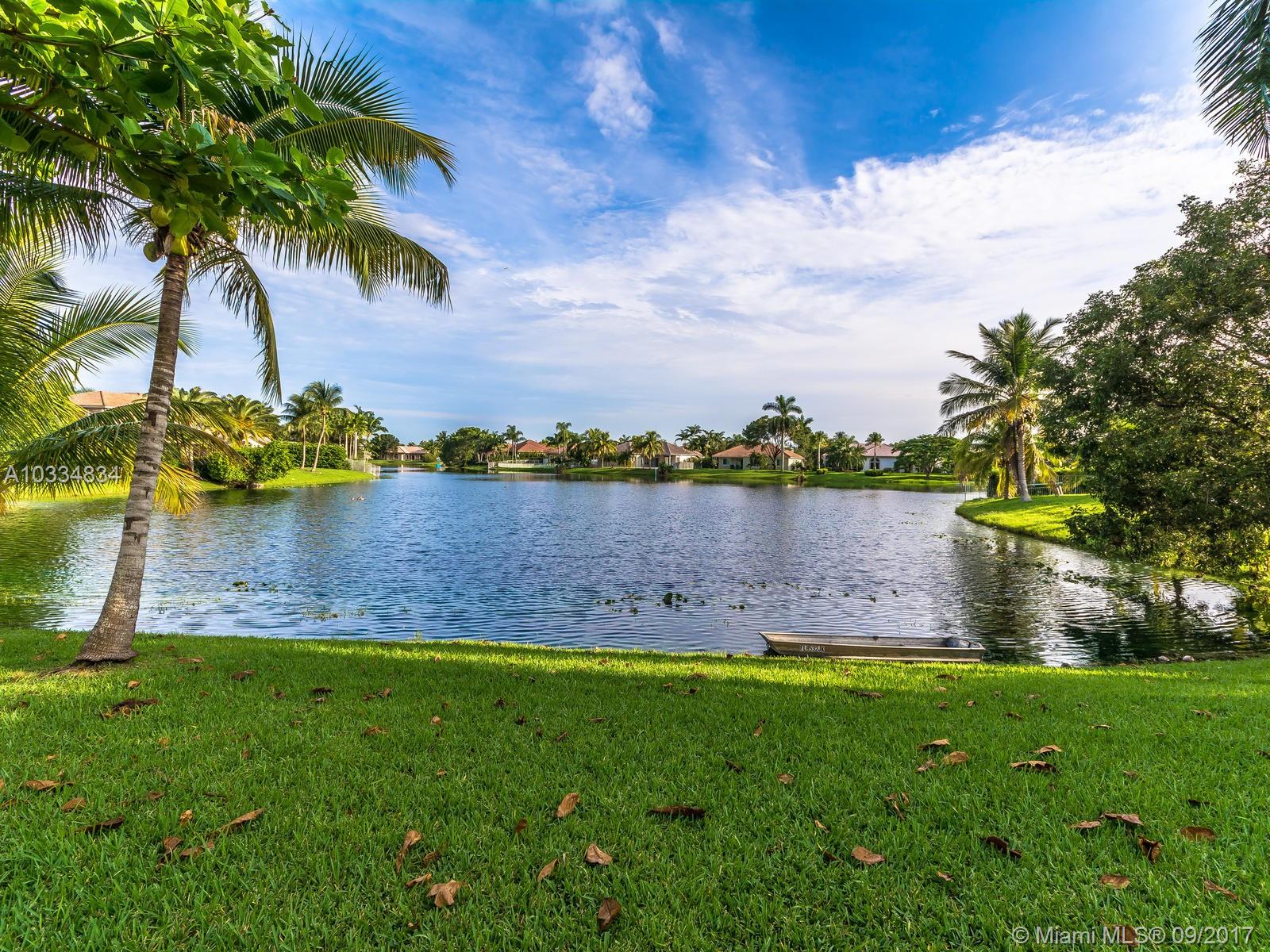 STONERIDGE LAKE ESTATES - Residential