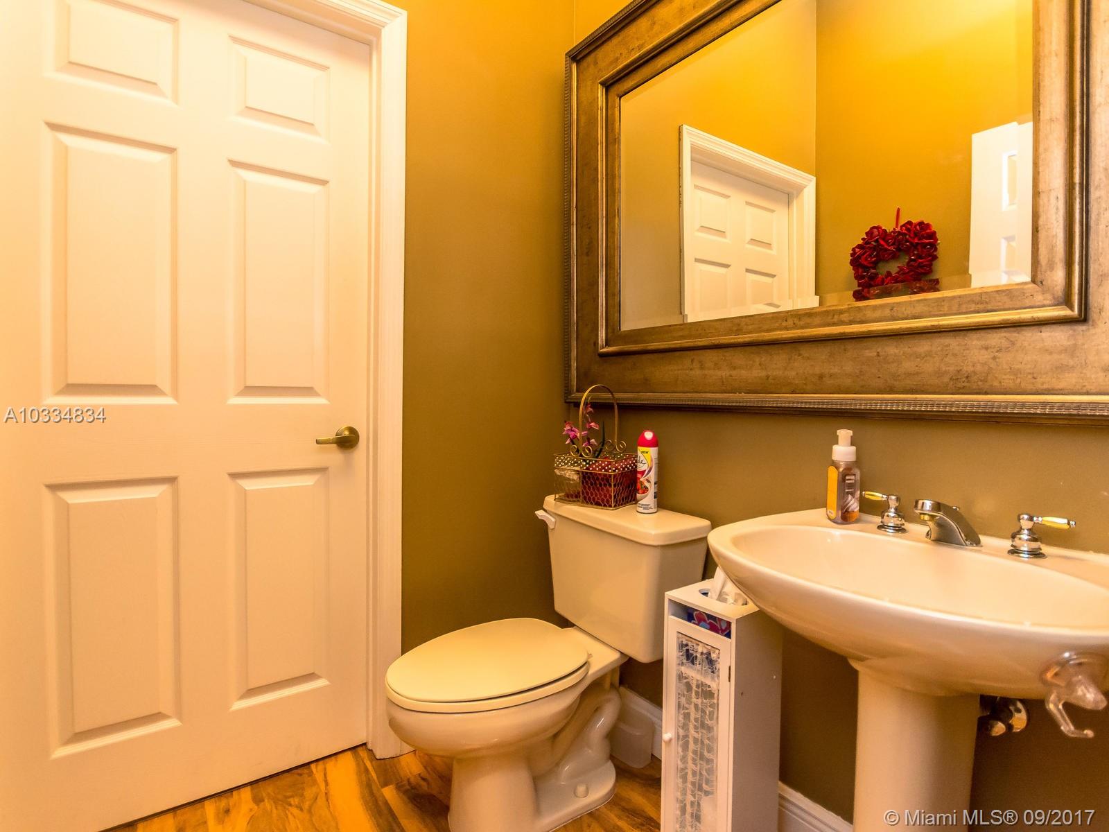 STONERIDGE LAKE ESTATES - Residential