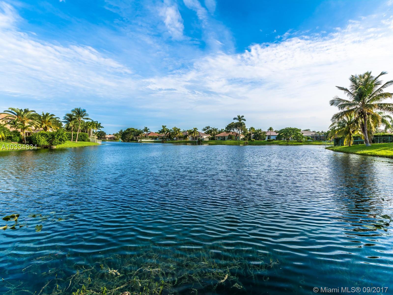 STONERIDGE LAKE ESTATES - Residential
