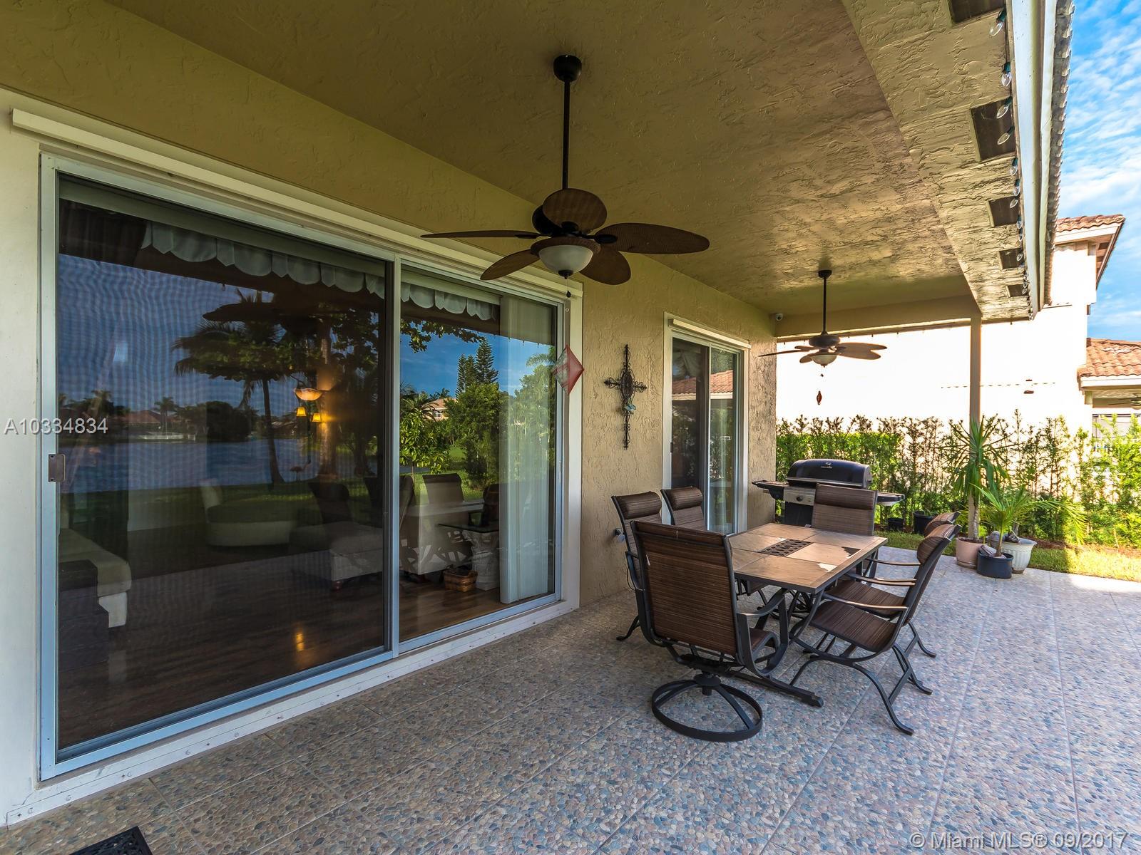 STONERIDGE LAKE ESTATES - Residential