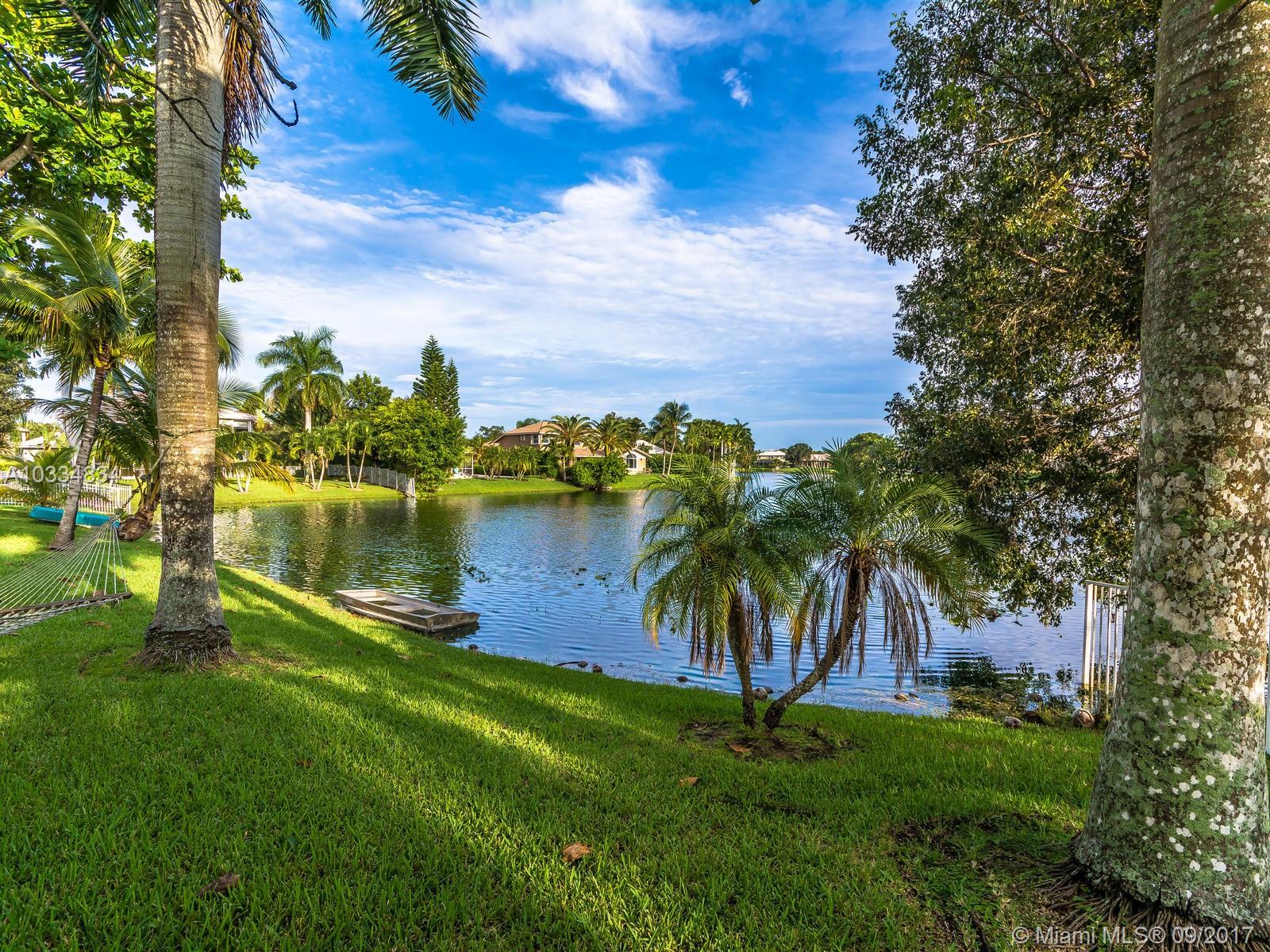 STONERIDGE LAKE ESTATES - Residential