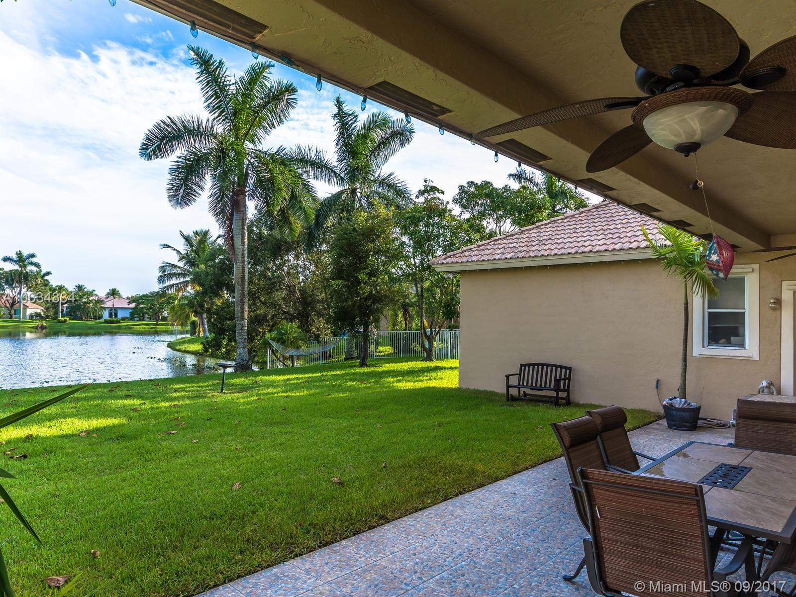 STONERIDGE LAKE ESTATES - Residential