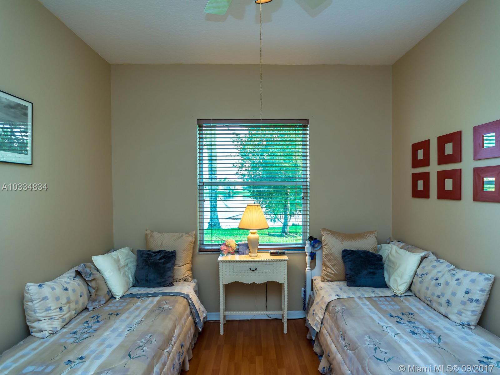 STONERIDGE LAKE ESTATES - Residential