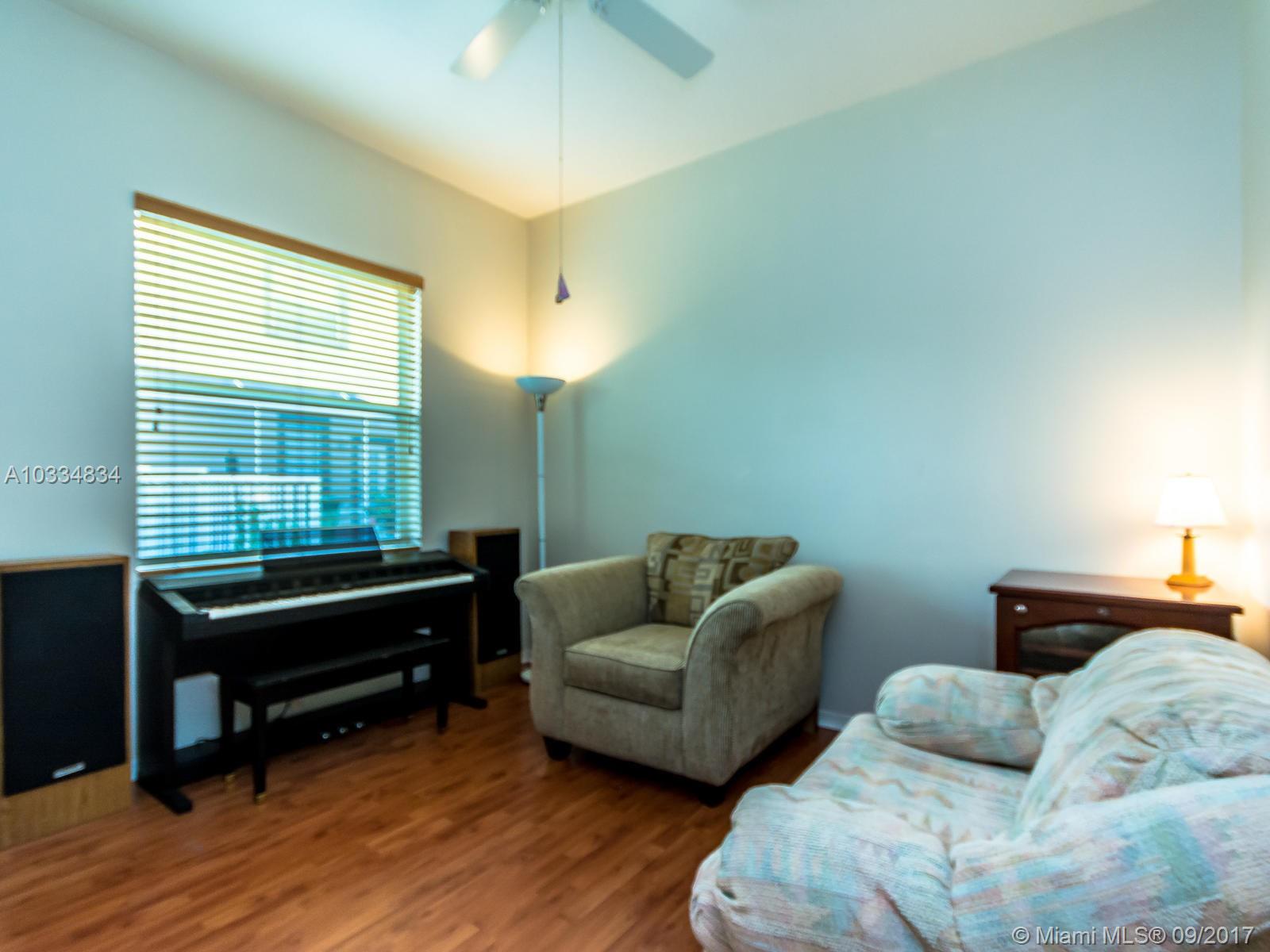 STONERIDGE LAKE ESTATES - Residential