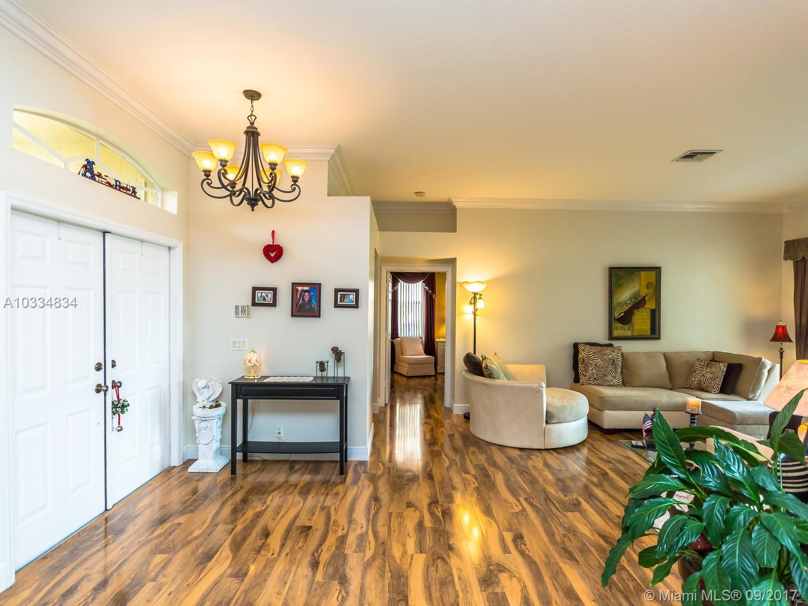 STONERIDGE LAKE ESTATES - Residential