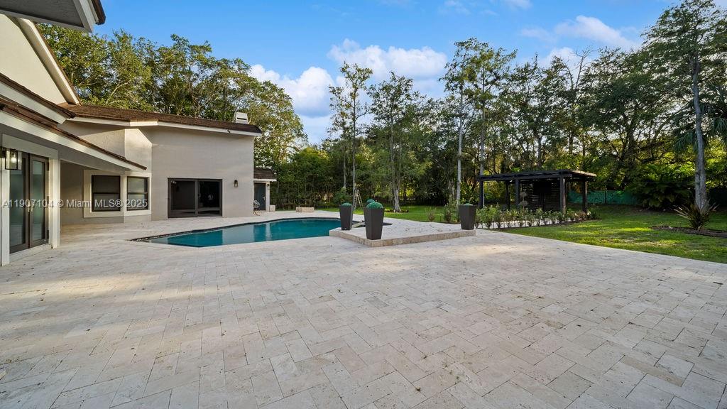 RIVERSIDE ACRES - Residential Lease