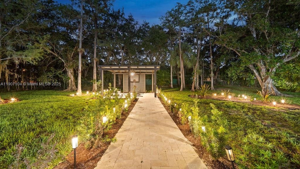 RIVERSIDE ACRES - Residential Lease