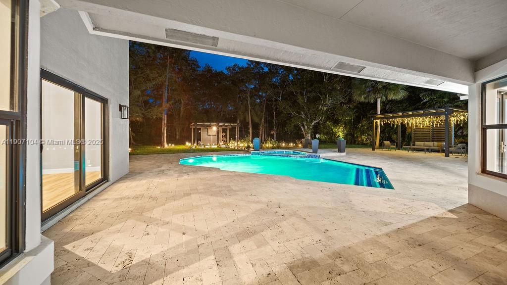 RIVERSIDE ACRES - Residential Lease