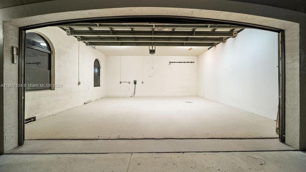 RIVERSIDE ACRES - Residential Lease